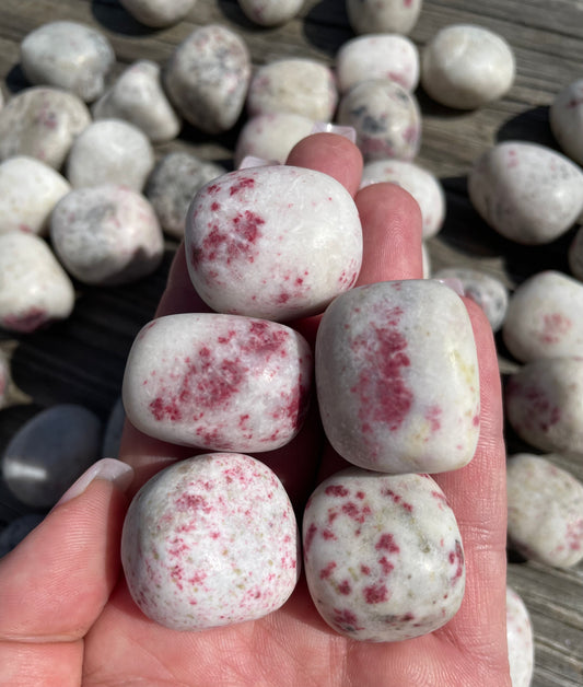 Cinnabrite